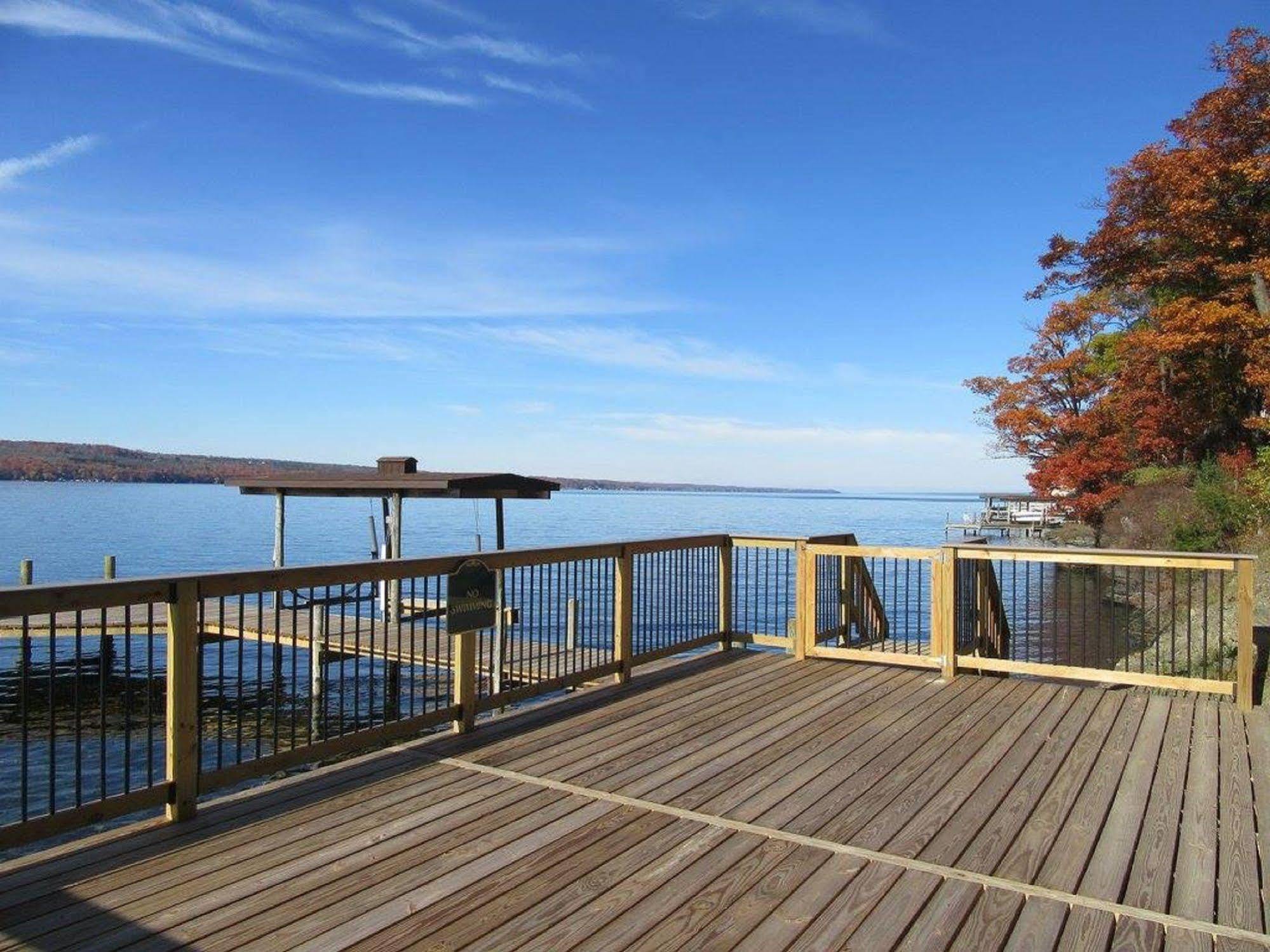 Single Island Shores Hector Exterior photo